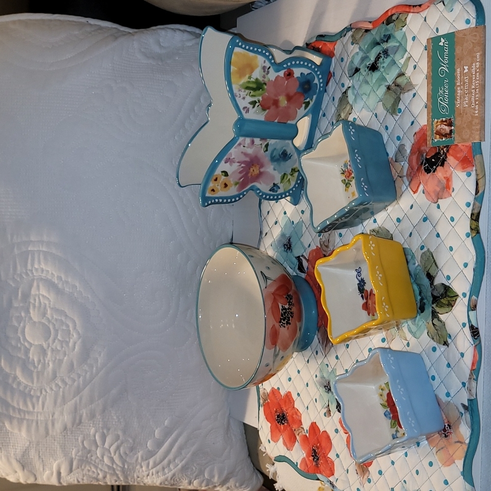 The Pioneer Woman Stoneware Set - Butterfly 🦋 Napkin Holder & Decorative Bowls